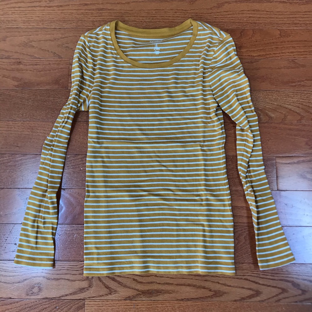 Gap Tee